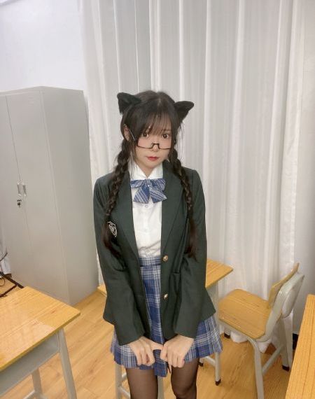 两个人高清在线观看WWW土豆_超清全集免费播放
