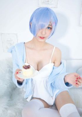 欧美淫乱一区二区_720在线播放
